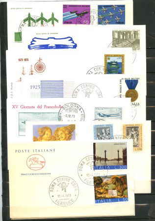1973 - REPUBBLICA - LOTTO/42821 - INSIEME DI 31 BUSTE FDC DIFFERENTI