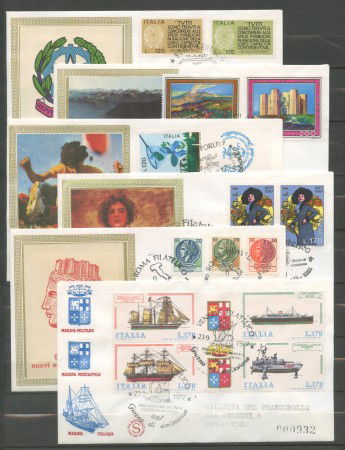 1977 - REPUBBLICA - LOTTO/42530 - ANNATA COMPLETA DI 26 BUSTE FDC FILAGRANO