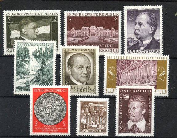 1970/1988 - AUSTRIA - LOTTO/43099 - COLLEZIONE DAL 1970 AL 1988 FRANCOBOLLI NUOVI  SU FOGLI MARINI KING