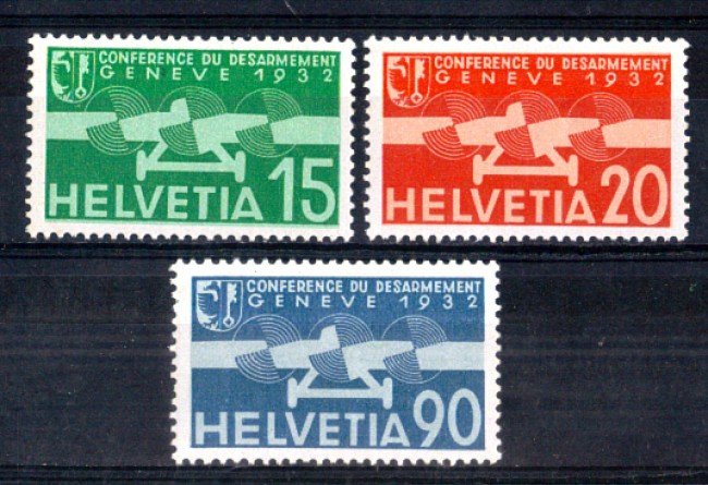 1932 - LOTTO/SVIA18CPL - SVIZZERA - POSTA AEREA 3v. - LING.