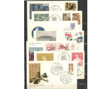 1976 - REPUBBLICA - LOTTO/42820 -  INSIEME DI 30 BUSTE FDC DIFFERENTI