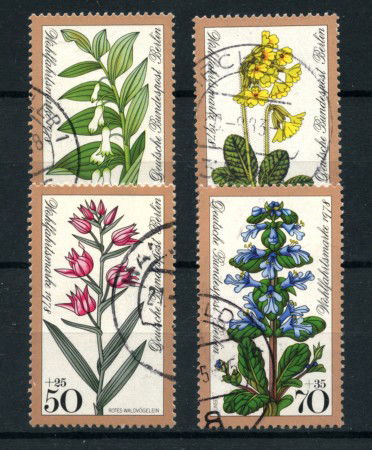 1978 - LOTTO/15618U  - BERLINO - BENEFICENZA FIORI DI BOSCO 4v. - USATI